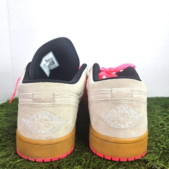 Jordan 1 Low White Gum Hyper Pink Men's | 11.0 - Picture 5 of 9